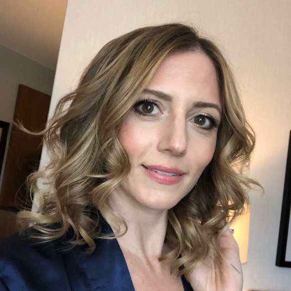 Meet your Posher, Tiana - Picture 1 of 1